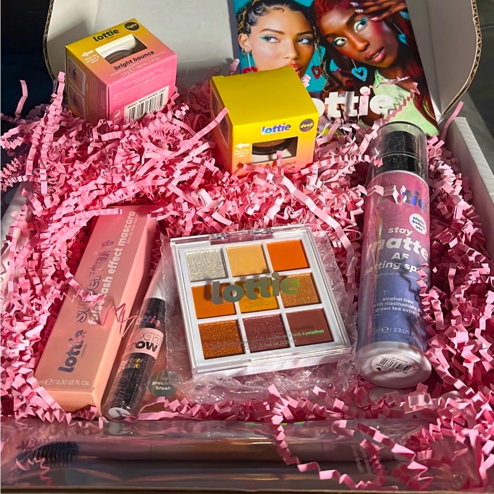 Lottie London x Walmart Spring Bounce Routine